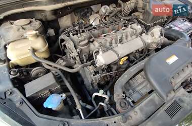 Хэтчбек Hyundai i30 2010 в 