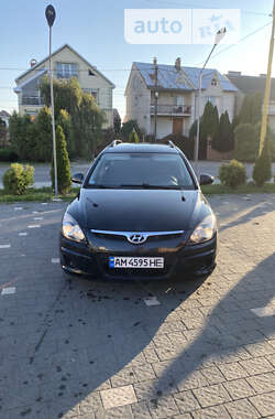 Универсал Hyundai i30 2010 в Ужгороде