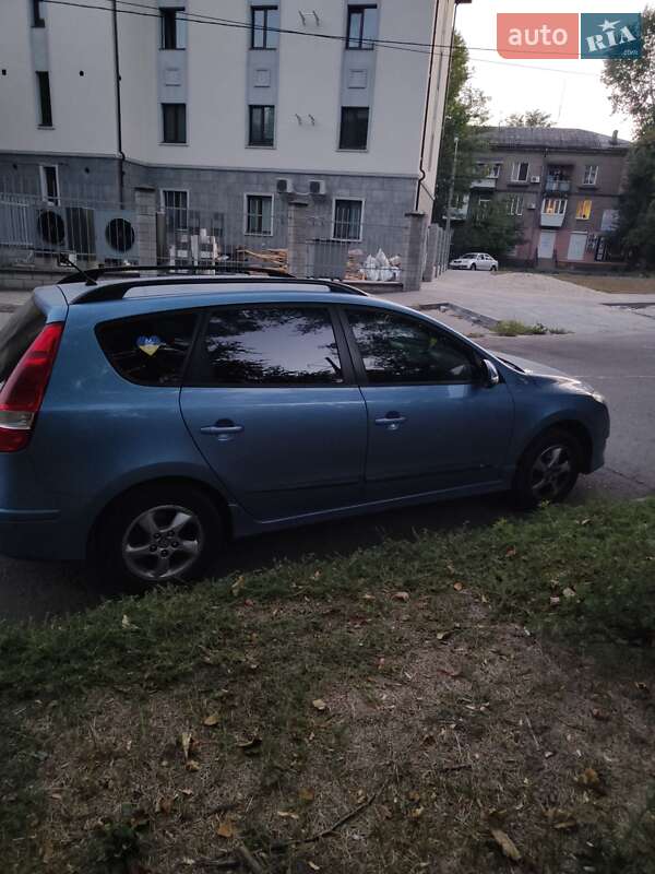 Универсал Hyundai i30 2011 в Запорожье фото 3 Универсал Hyundai i30 2011 в Запорожье