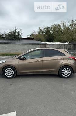 Хэтчбек Hyundai i30 2012 в Львове