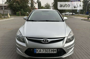 Хэтчбек Hyundai i30 2011 в Броварах