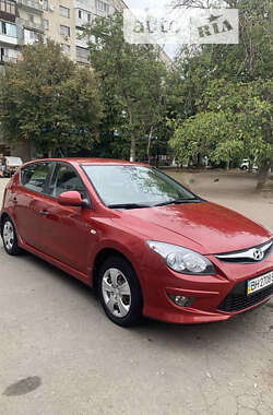 Хэтчбек Hyundai i30 2011 в Одессе