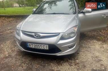 Универсал Hyundai i30 2012 в Бориславе