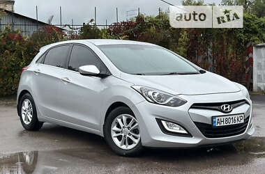 Хэтчбек Hyundai i30 2013 в Киеве