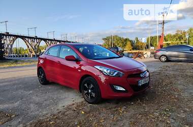 Хэтчбек Hyundai i30 2012 в Днепре