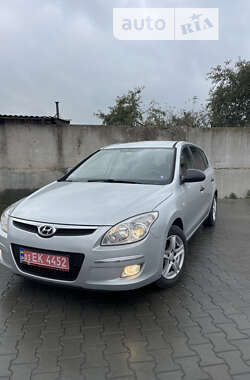 Универсал Hyundai i30 2008 в Луцке