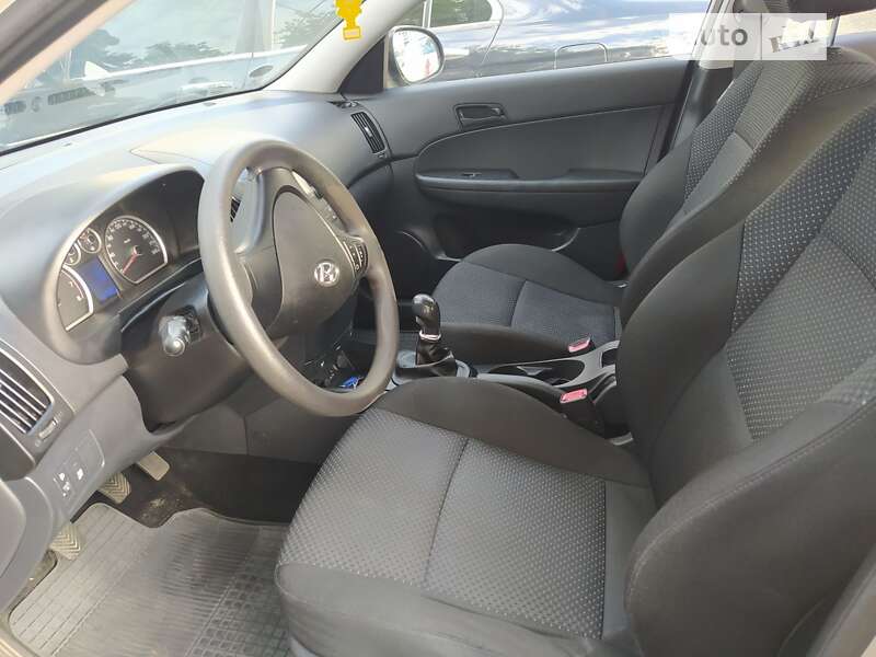 Хэтчбек Hyundai i30 2011 в Сарнах фото 10 Хэтчбек Hyundai i30 2011 в Сарнах