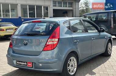 Хэтчбек Hyundai i30 2008 в Одессе