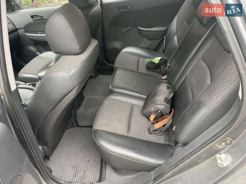 Хетчбек Hyundai i30 2007 в Малій Висці
