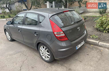 Хэтчбек Hyundai i30 2007 в 