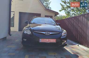 Универсал Hyundai i30 2010 в Баштанке