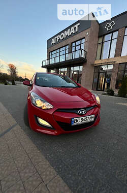 Хэтчбек Hyundai i30 2012 в Ивано-Франковске