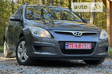 Универсал Hyundai i30 2010 в Радивилове