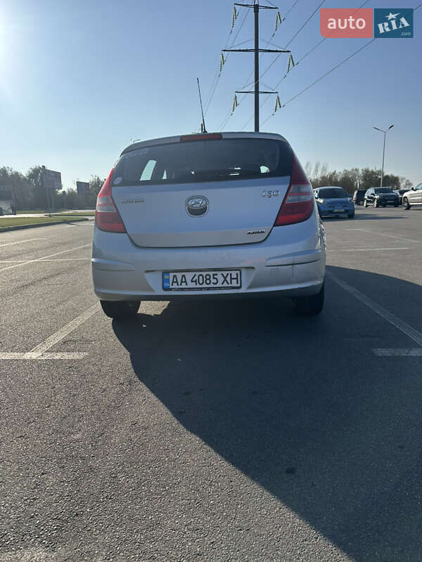 Хетчбек Hyundai i30 2008 в Києві