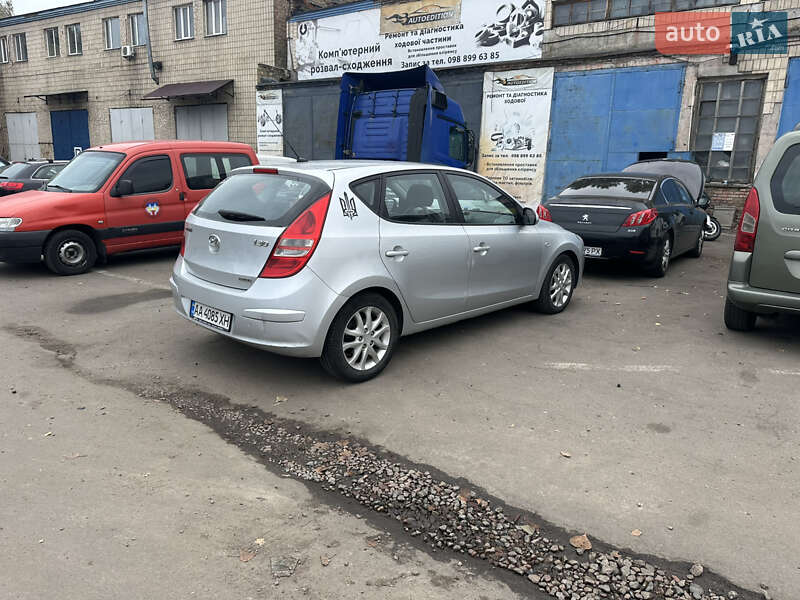 Хетчбек Hyundai i30 2008 в Києві