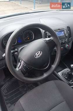 Хэтчбек Hyundai i30 2009 в Сумах