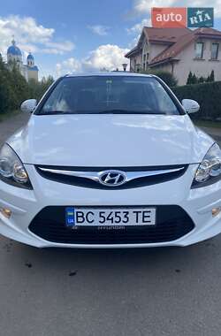 Хэтчбек Hyundai i30 2011 в Червонограде