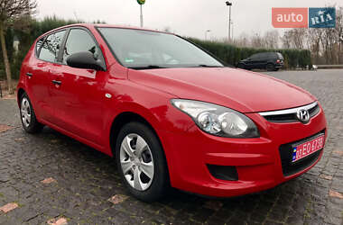 Хэтчбек Hyundai i30 2009 в Житомире