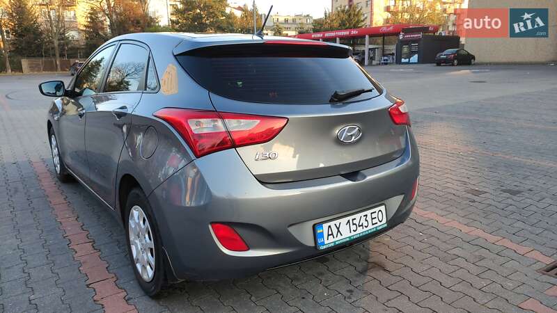 Хэтчбек Hyundai i30 2013 в Львове