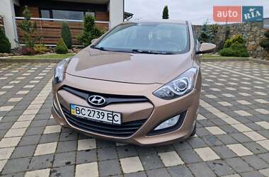 Хэтчбек Hyundai i30 2014 в Стрые