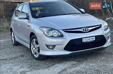 Хетчбек Hyundai i30 2012 в Хоролі