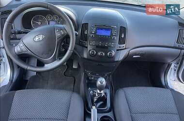 Хетчбек Hyundai i30 2012 в Хоролі