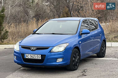 Хэтчбек Hyundai i30 2009 в Харькове