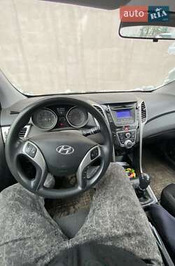 Хетчбек Hyundai i30 2013 в 