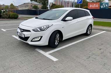 Универсал Hyundai i30 2013 в Киеве