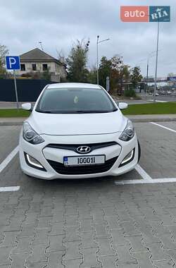 Универсал Hyundai i30 2013 в Киеве