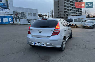 Хетчбек Hyundai i30 2011 в Києві