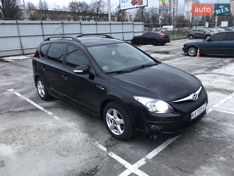 Універсал Hyundai i30 2012 в Києві