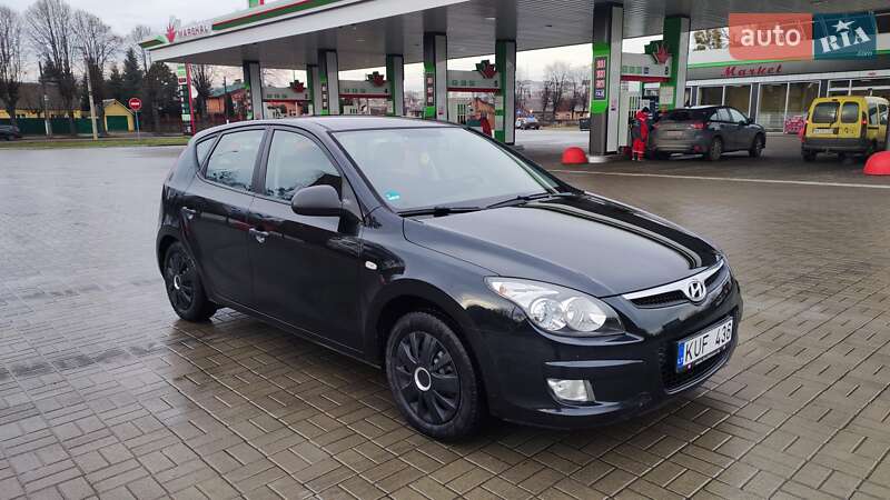 Хетчбек Hyundai i30 2009 в Житомирі