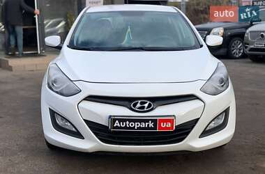 Хэтчбек Hyundai i30 2012 в Виннице