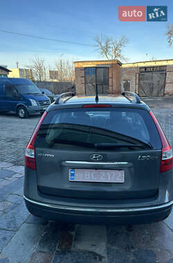 Универсал Hyundai i30 2009 в Сумах