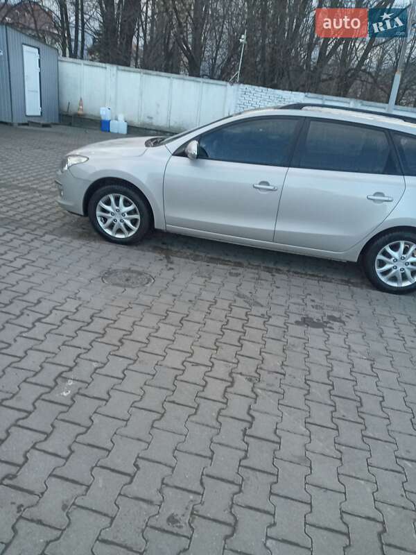 Универсал Hyundai i30 2008 в Ивано-Франковске фото 9 Универсал Hyundai i30 2008 в Ивано-Франковске