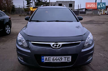 Универсал Hyundai i30 2010 в Кривом Роге