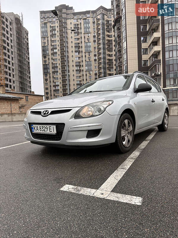 Універсал Hyundai i30 2009 в Києві