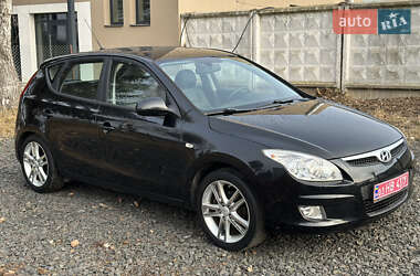 Хетчбек Hyundai i30 2008 в Луцьку