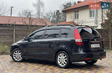 Универсал Hyundai i30 2010 в 