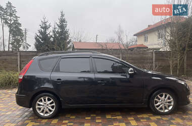 Универсал Hyundai i30 2010 в 