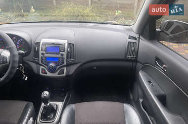 Универсал Hyundai i30 2010 в 