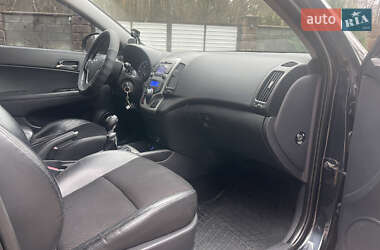Универсал Hyundai i30 2010 в 