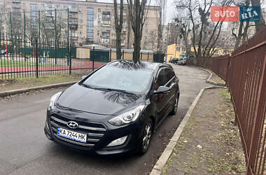 Универсал Hyundai i30 2017 в Киеве