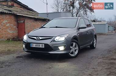 Хетчбек Hyundai i30 2011 в Полтаві