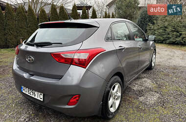 Хетчбек Hyundai i30 2013 в Ужгороді