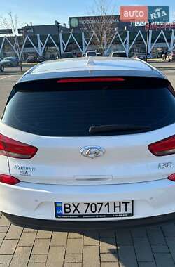 Хэтчбек Hyundai i30 2017 в Хмельницком