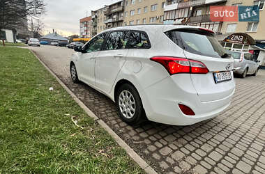 Универсал Hyundai i30 2013 в Ужгороде