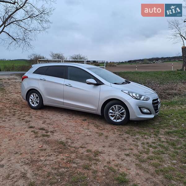 Універсал Hyundai i30 2015 в Черкасах