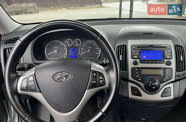 Универсал Hyundai i30 2008 в Днепре